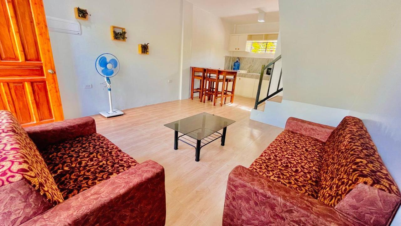 La Concepcion Cove Garden Apartment Moalboal