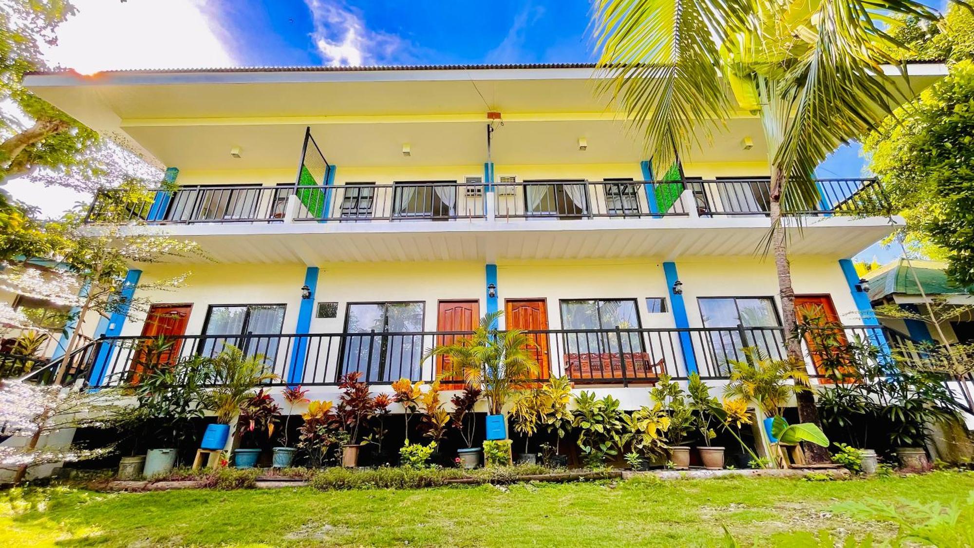Apartment La Concepcion Cove Garden Moalboal